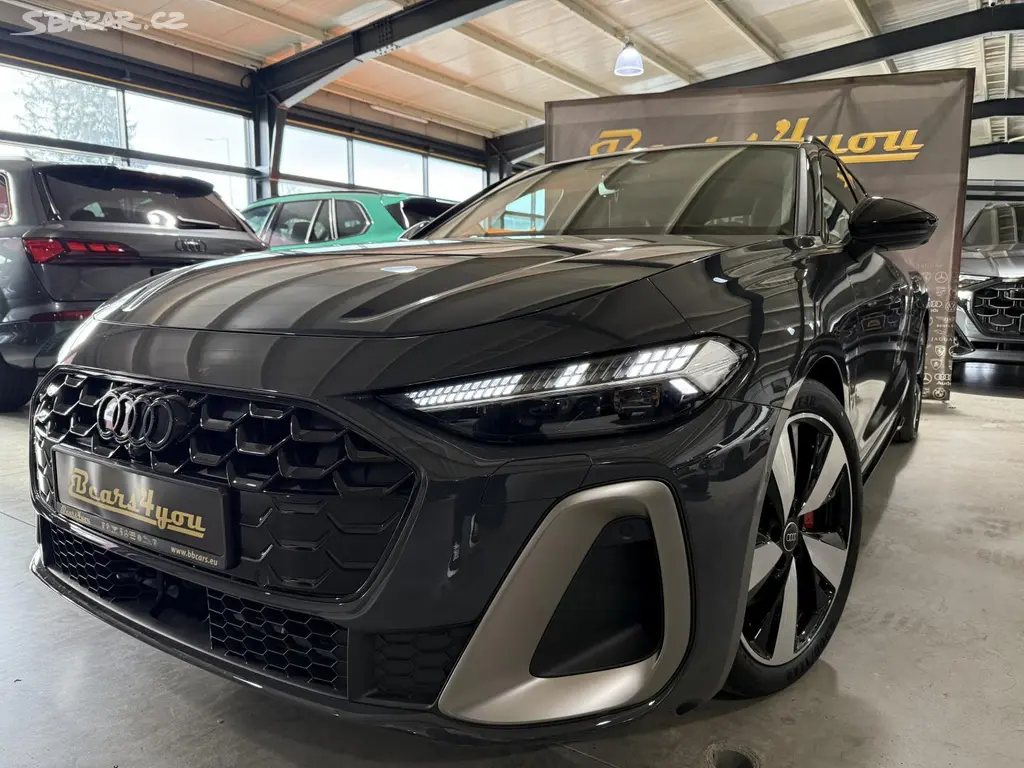 Audi A5, TDI 150kW QUATTRO STR S-LINE!!